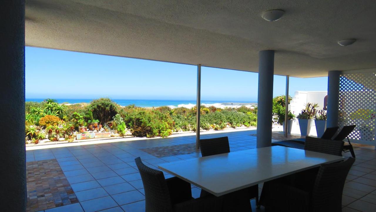 On The Beach Apartments Yzerfontein Extérieur photo